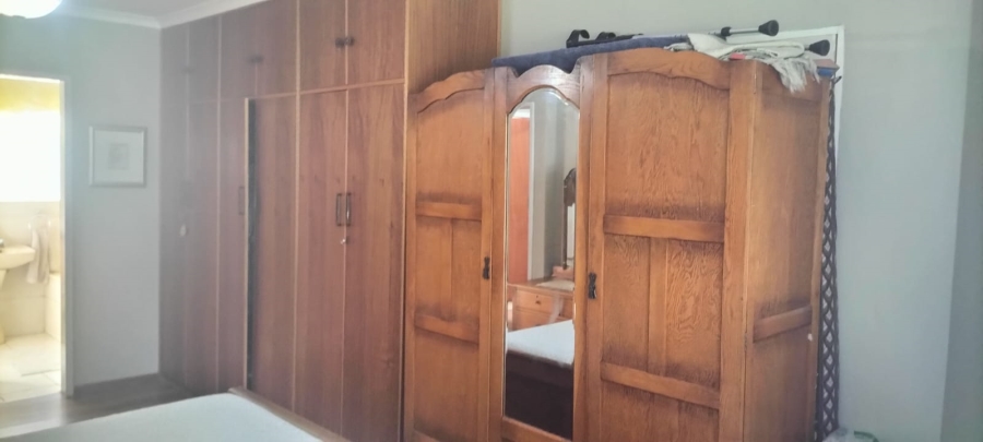 5 Bedroom Property for Sale in Waverley Free State